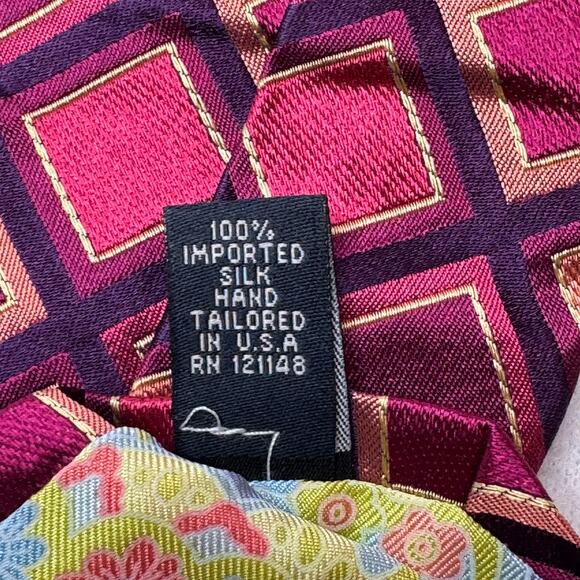 TED BAKER London Mens 100% Silk 60”x3”  Necktie Designer EUC Pinks/Coral Tie - Picture 6 of 6